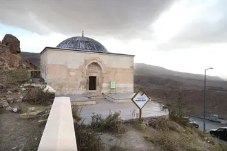 Mezarlık Masjid