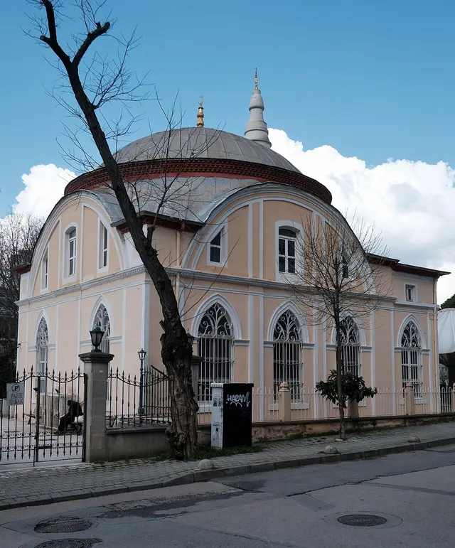 Zühtüpaşa Camii