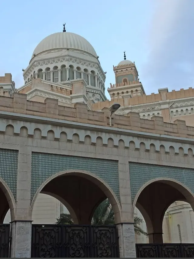 كاتدرائية طرابلس