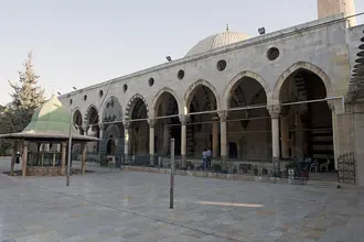 مسجد العادلية
