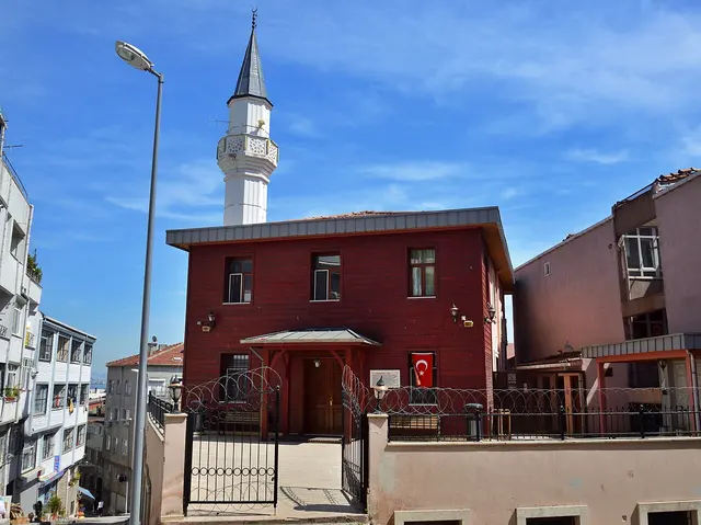 Kürkçübaşı Camii