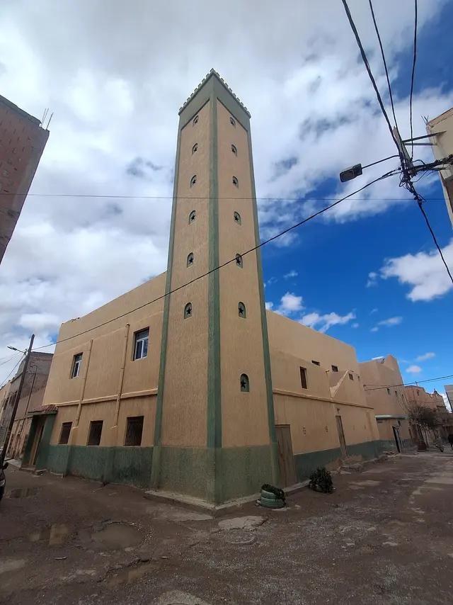 مسجد آيت منصور