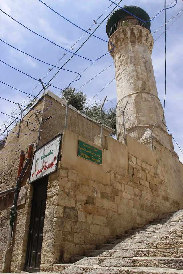 مسجد المئذنة الحمراء