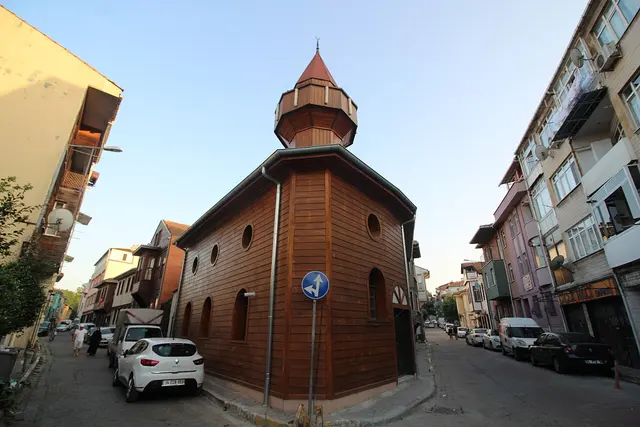 Arpacı Hayrettin Camii
