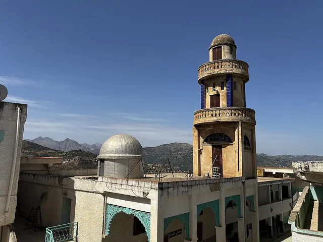 مسجد في أقبو