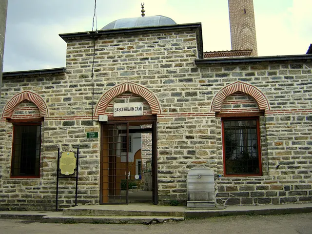 Başçı İbrahim Camii