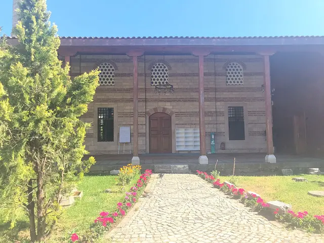مسجد إبراهيم باشا الخادم