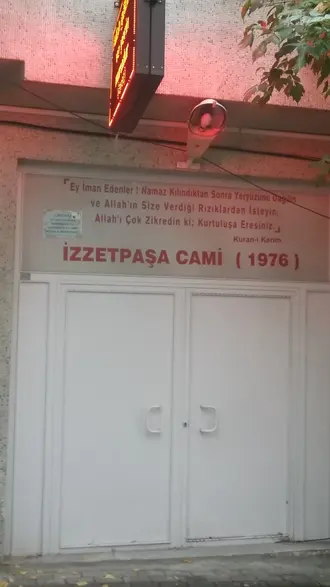 İzzetpaşa Camii