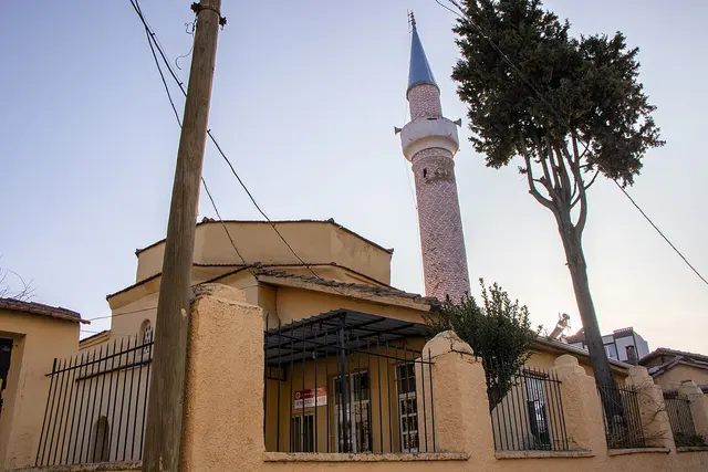 Emetli Camii